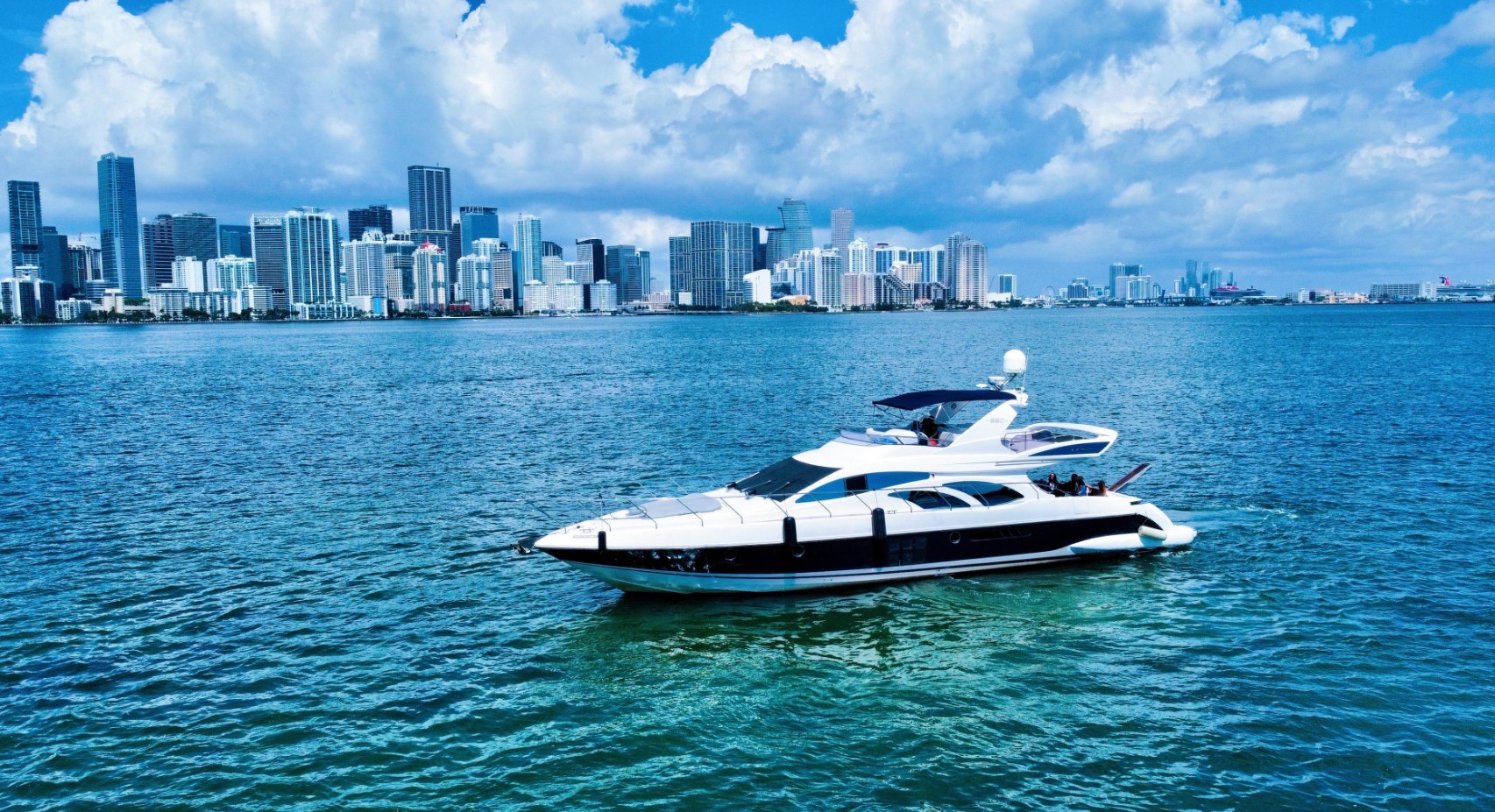 Marine Upholstery Improves Boat Comfort and Style to Better Interior Results